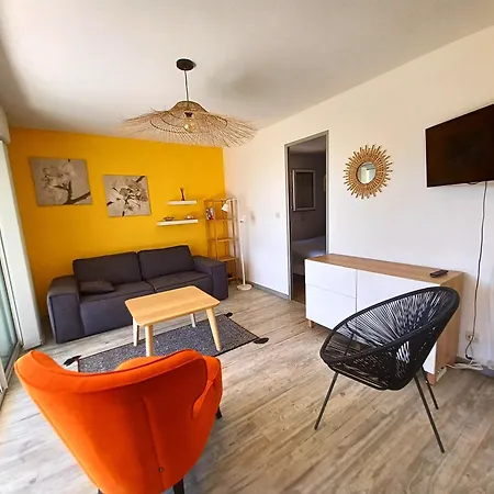 Plain-pied Jardin 6 Personnes Clim Vue Parking Wifi Terrasse Piscine Dans La Résidence *