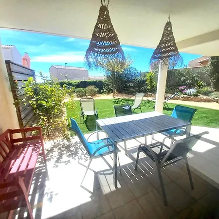 Plain-pied Jardin 6 Personnes Clim Vue Parking Wifi Terrasse Piscine Dans La Résidence *