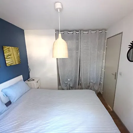 Plain-pied Jardin 6 Personnes Clim Vue Parking Wifi Terrasse Piscine Dans La Résidence Saint-Pierre-la-Mer (Aude)
