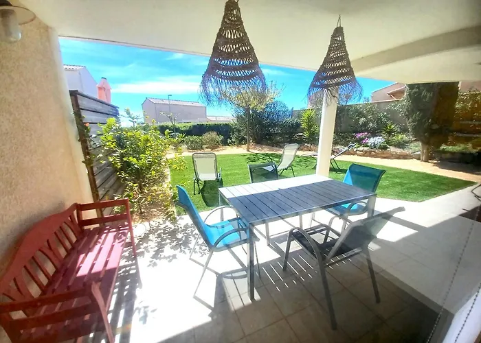 Plain-pied Jardin 6 Personnes Clim Vue Parking Wifi Terrasse Piscine Dans La *