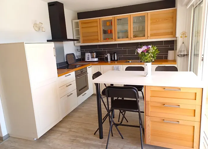 Plain-pied Jardin 6 Personnes Clim Vue Parking Wifi Terrasse Piscine Dans La * Saint-Pierre-la-Mer (Aude)