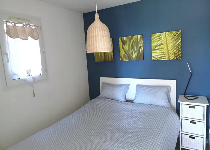 Plain-pied Jardin 6 Personnes Clim Vue Parking Wifi Terrasse Piscine Dans La Saint-Pierre-la-Mer (Aude)